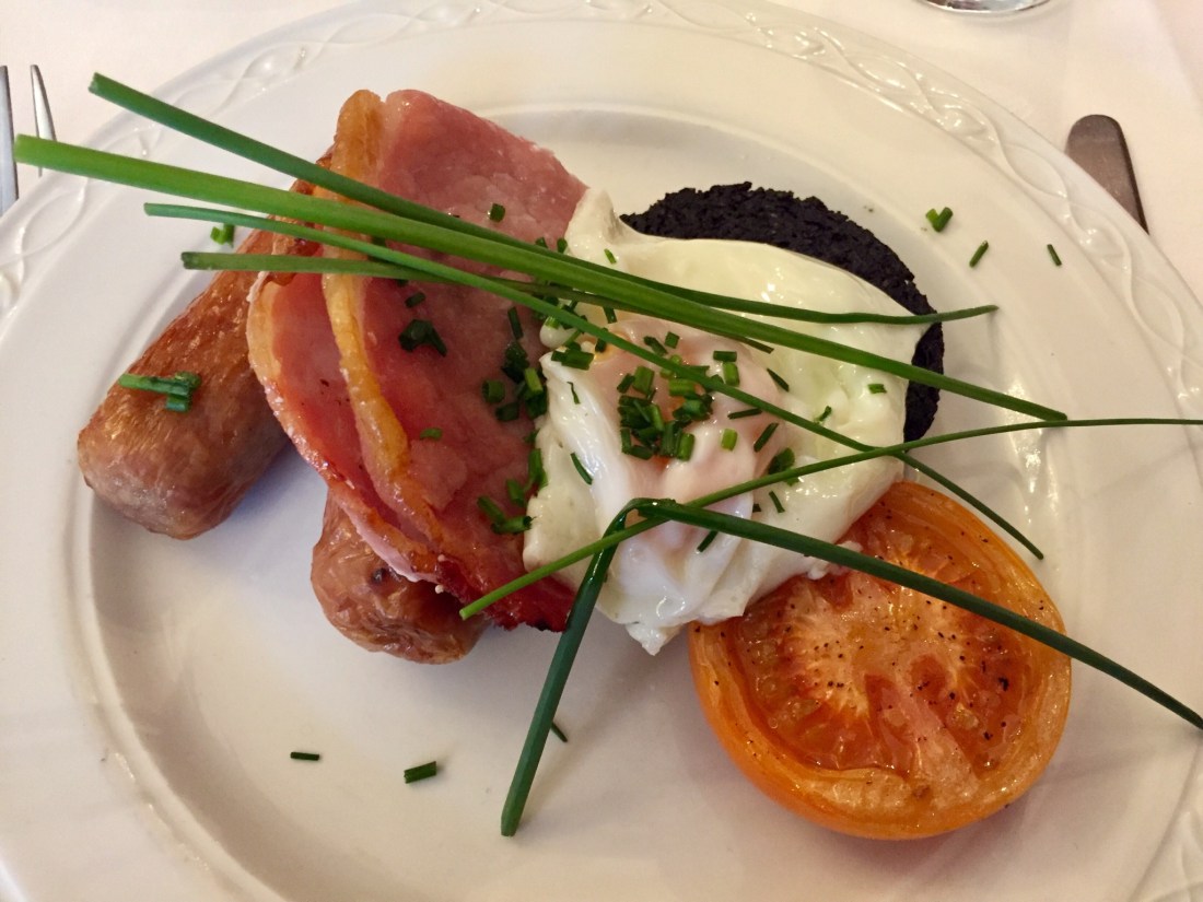 1AA90A7B-9946-439E-95A3-591DFC9D30A8