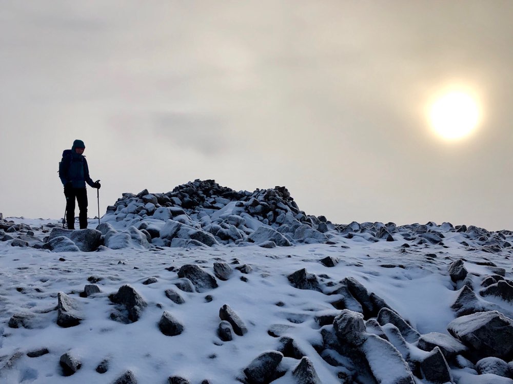 Windshelter cairn on An Socach